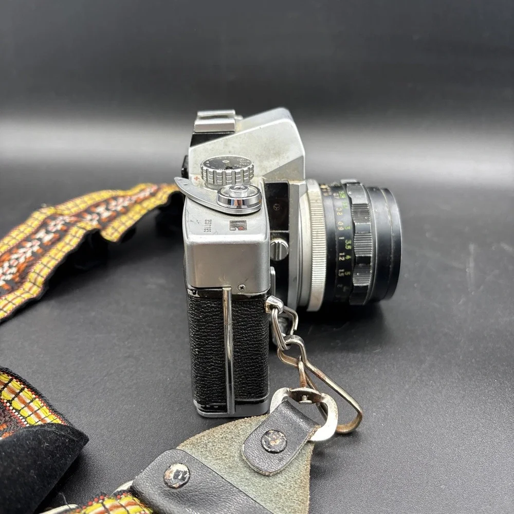 Minolta SRT 101 Film Camera w/ MC ROKKOR PF 50mm f 1.7 Lens